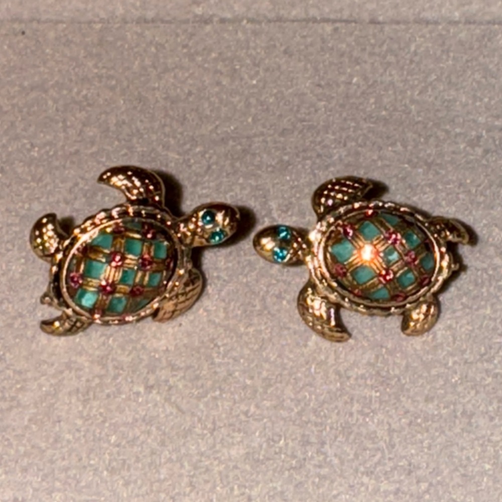 Betsey Johnson Turtle Earrings